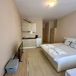Sunny View - Menada Apartman