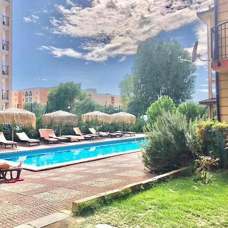 Sunny View - Menada Slantschew brjag