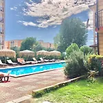 Sunny View - Menada Slantchev Briag