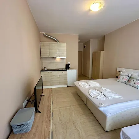 Sunny View - Menada Apartment